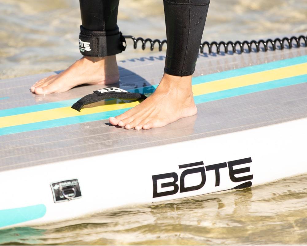 Breeze 10'8" Надувная САП доска с веслом BOTE Breeze 10'8"
