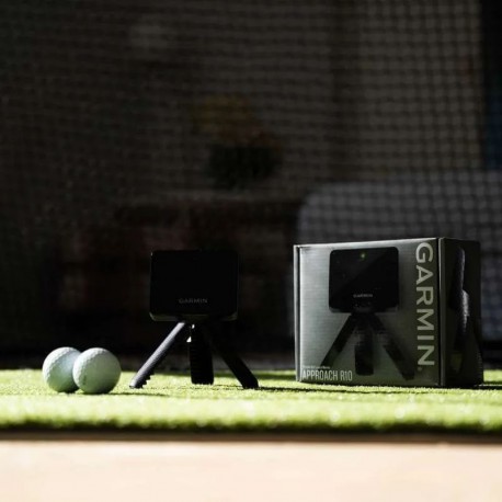 "golf-simulyator-r10.webp" Гольф симулятор R10